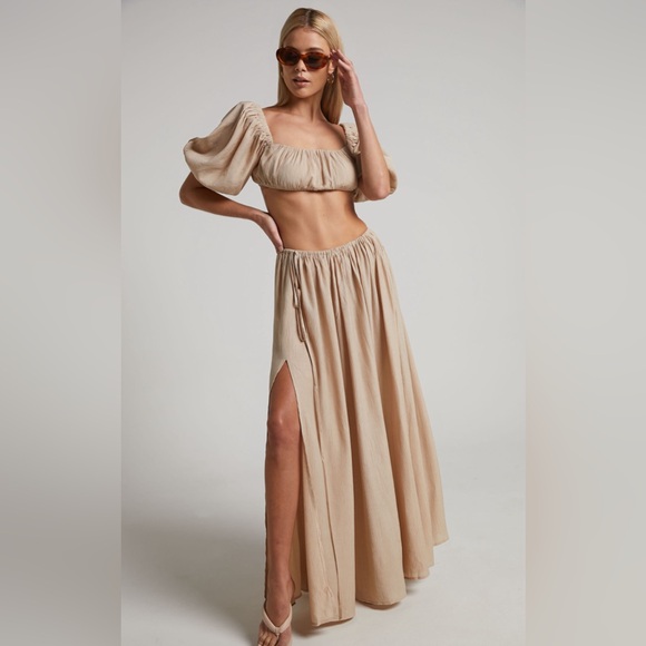 Showpo Dhalia maxi skirt and matching crop top set tan US 4 small - Picture 1 of 6
